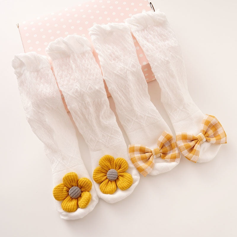 baby socks with flower detail for everyday wear