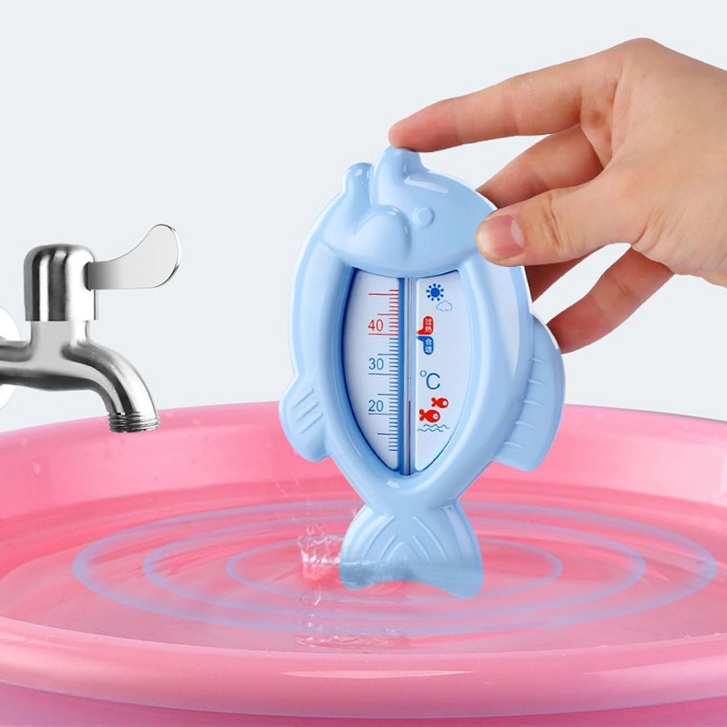Floating baby bath thermometer – fish-shaped BPA-free water thermometer with accurate Celsius reading, waterproof design, and child-safe ABS plastic  
