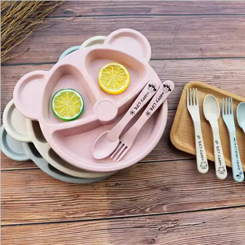 bear shaped kids tableware set for self feeding
